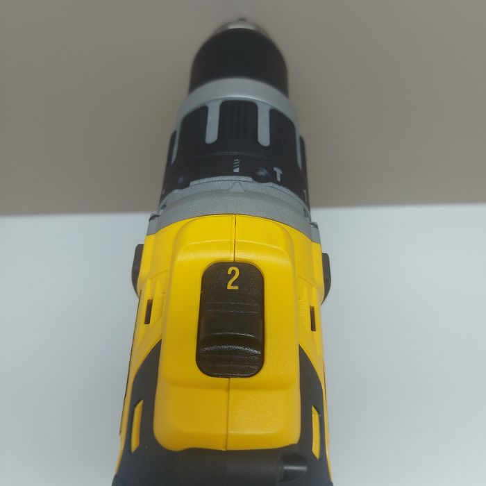 ПРОМОЦИЯ.Нов винтовертDewalt DCD796