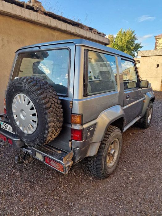 внедорожник Daihatsu Rocky