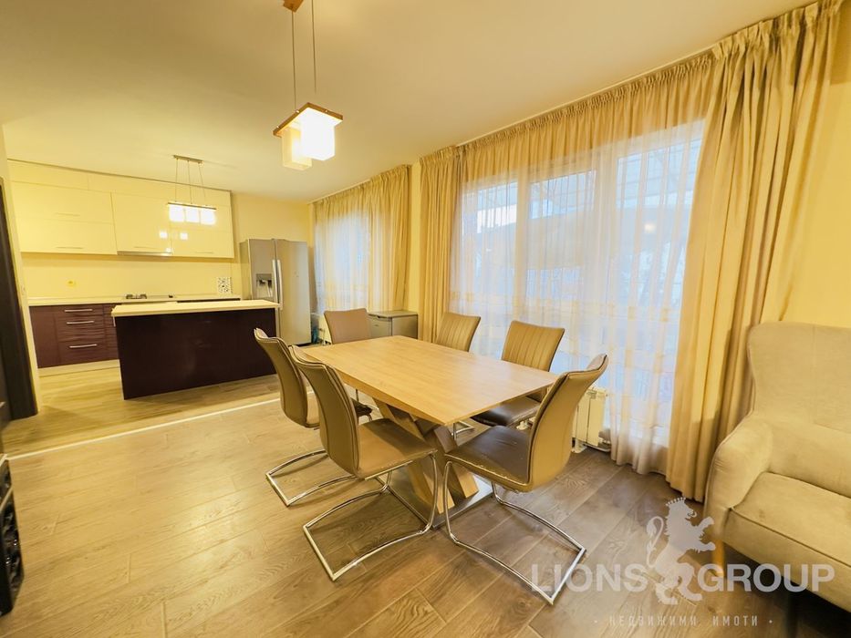 Продава се Многостаен апартамент в Варна, Кайсиева градина - 166 кв.м за 983 €/кв.м - Снимка #3