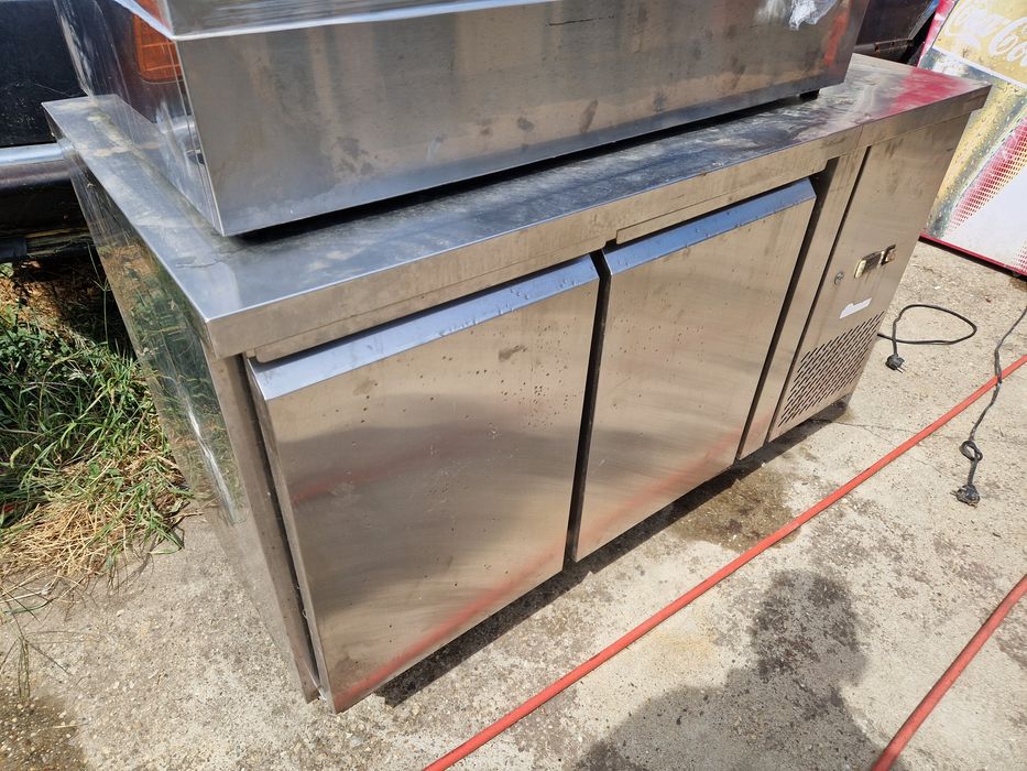 Masa rece 2, 3 usi, masa frigorifica inox blat inox