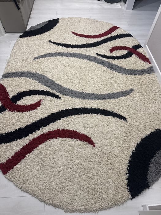 Ковер травка в хорошем состоянии