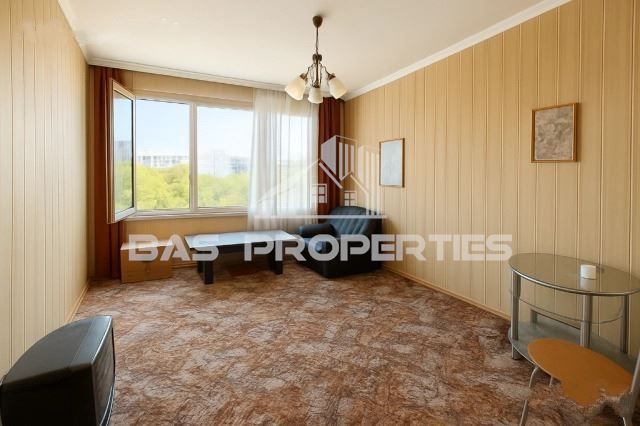 Продава се Тристаен апартамент в София, Младост 1 - 90 кв.м за 2278 €/кв.м - Снимка #1