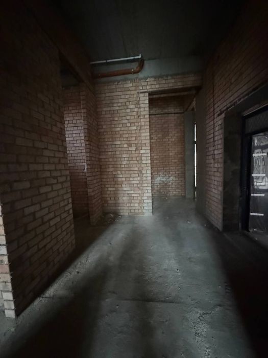 Срочно продаётся 4х комнатная квартира коробка 134 м.кв  Фрунзе