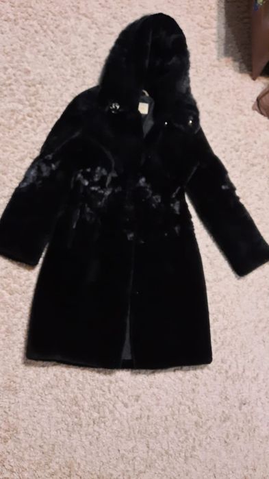 Мутоновая натуральная шуба. Дёшево