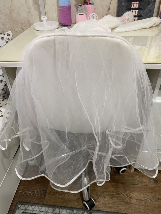 Платте свадебное с фатой