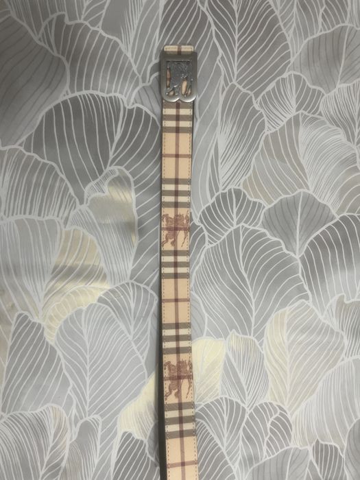 Ремень Burberry мужской в идеальном состоянии