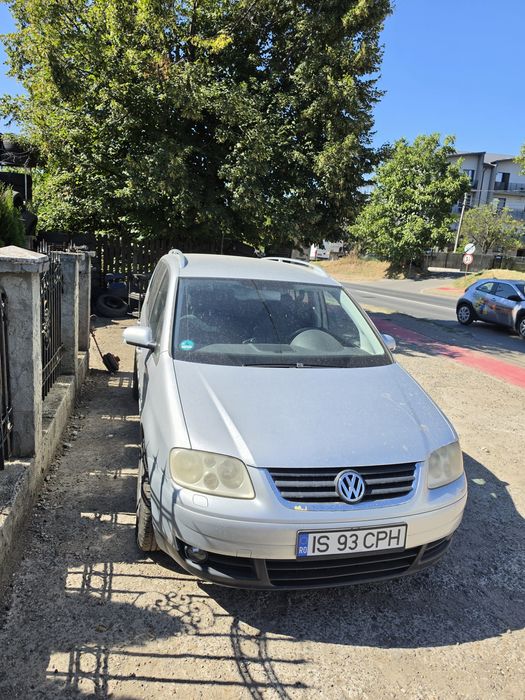 Vand wv Touran 2004 2.0 tdi 7 locuri Automat