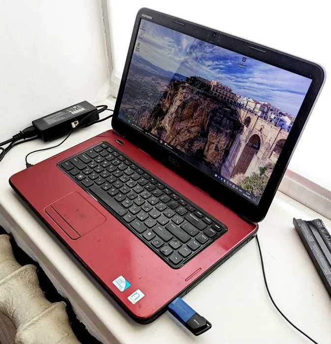Ноутбук Dell Inspiron N5040
