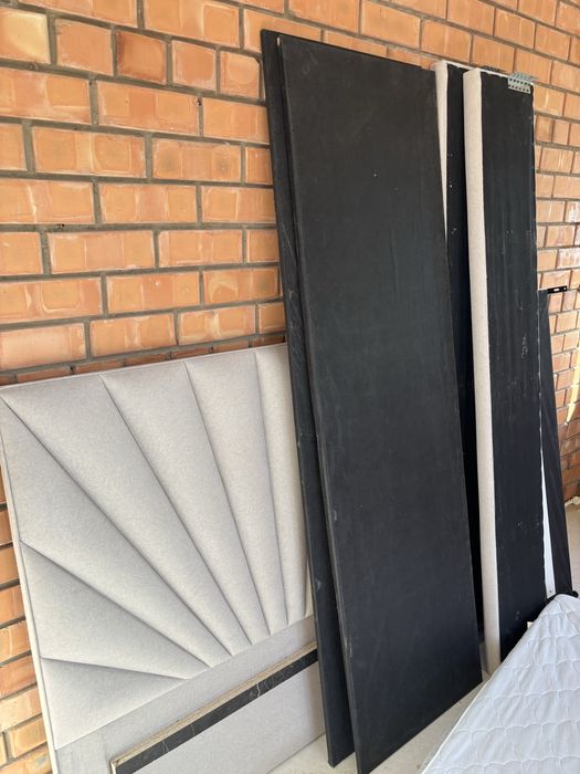 Спальный кроват