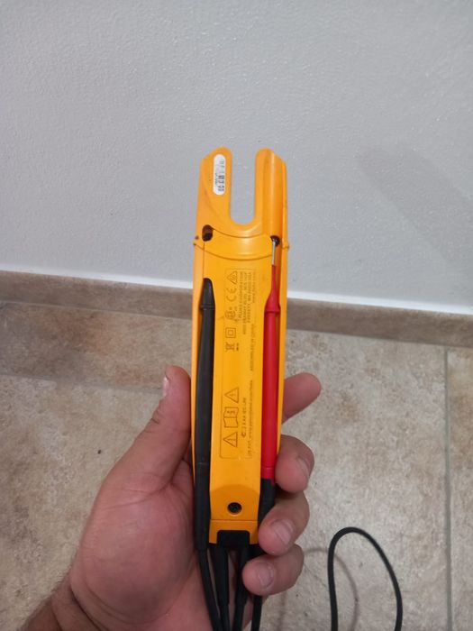 Fluke TS 600 tester electric