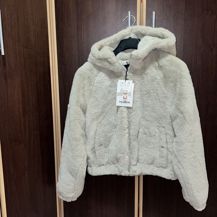Jacheta dama Teddy plus, Pull and Bear - mărimea XS - crem - cadou
