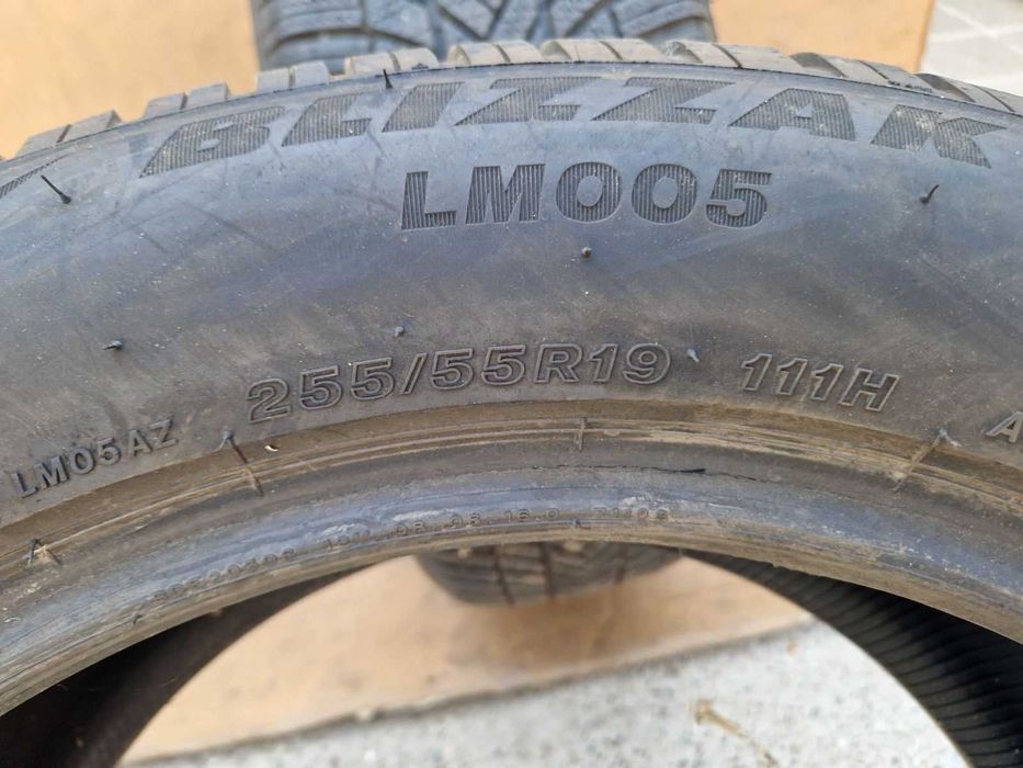 2 Bridgestone R19 255/55 Зимни гуми  DOT4122