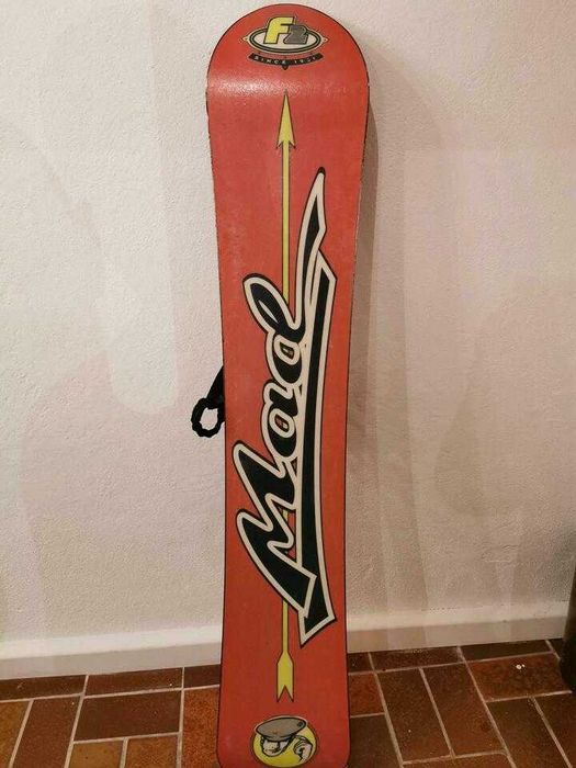 Placă snowboard modelul folosit de Vin Diesel în triplu X, impecabila!