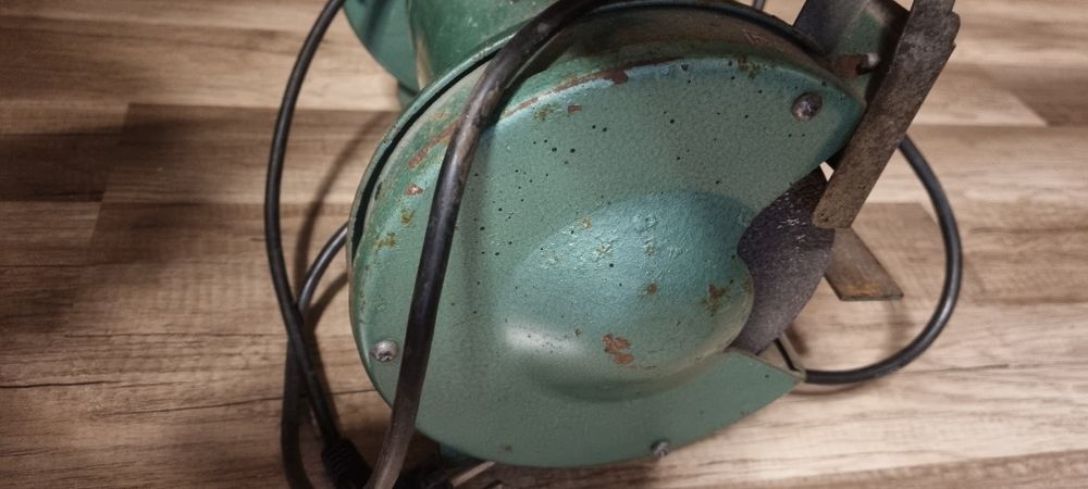 настолен шмиргел Clas Ohlson модел N-30-4410