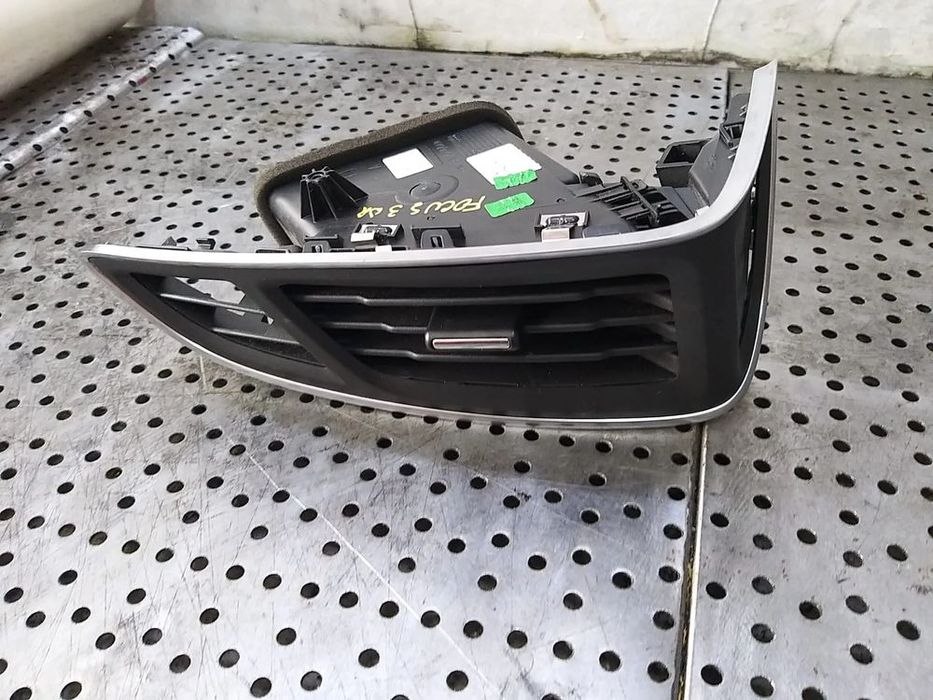 Grila ventilatie bord dreapta ford focus 3 bm51a018b08cf3ja6