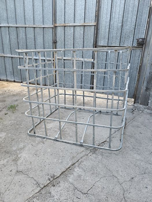 Каркас от бочки для воды