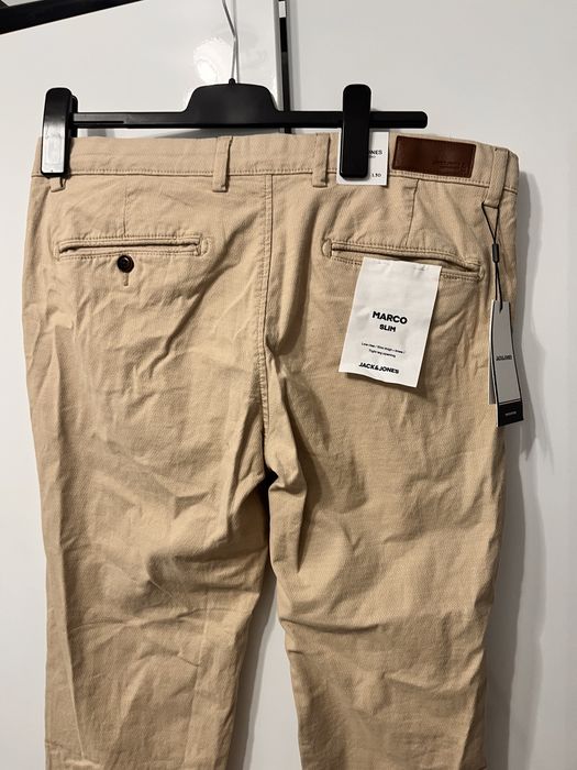 Pantaloni noi Jack & Jones
