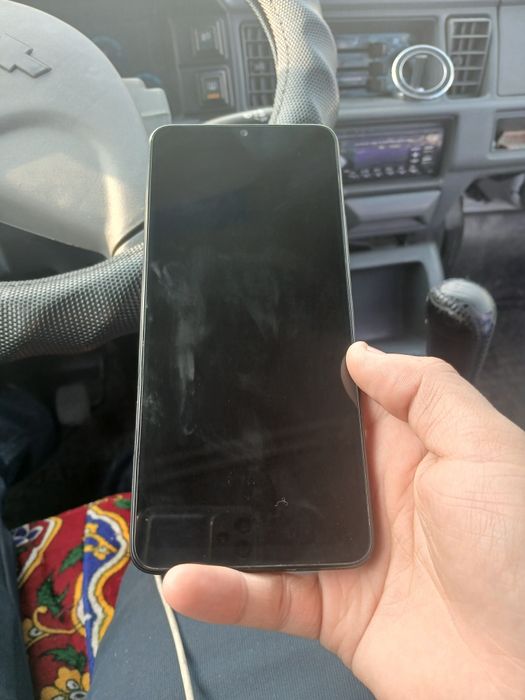 Redmi A3 4/128 hotiralisi arzonga bervoraman