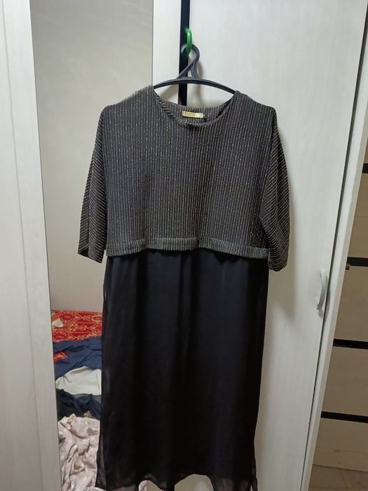 Платье,блузки,брюки продается дешево