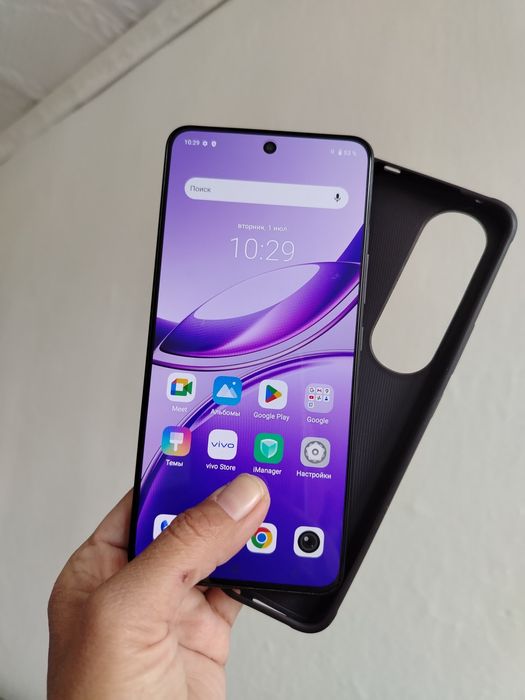 VIVO Y50  телефон