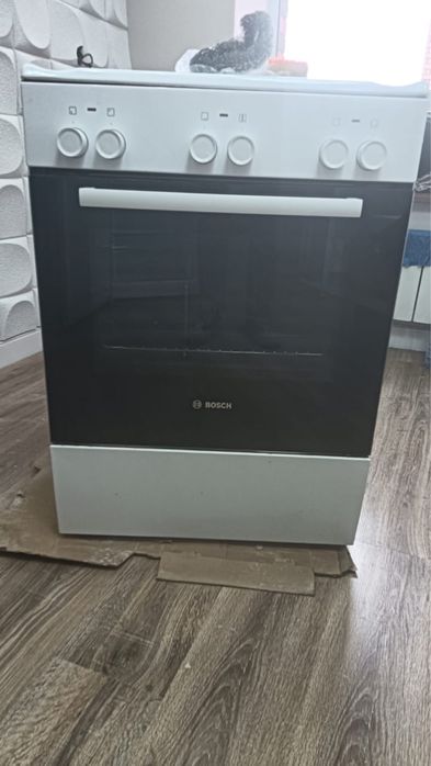 Продам срочно плиту с духовкой