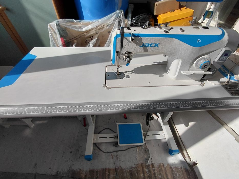 Швейная машинка Jack 4