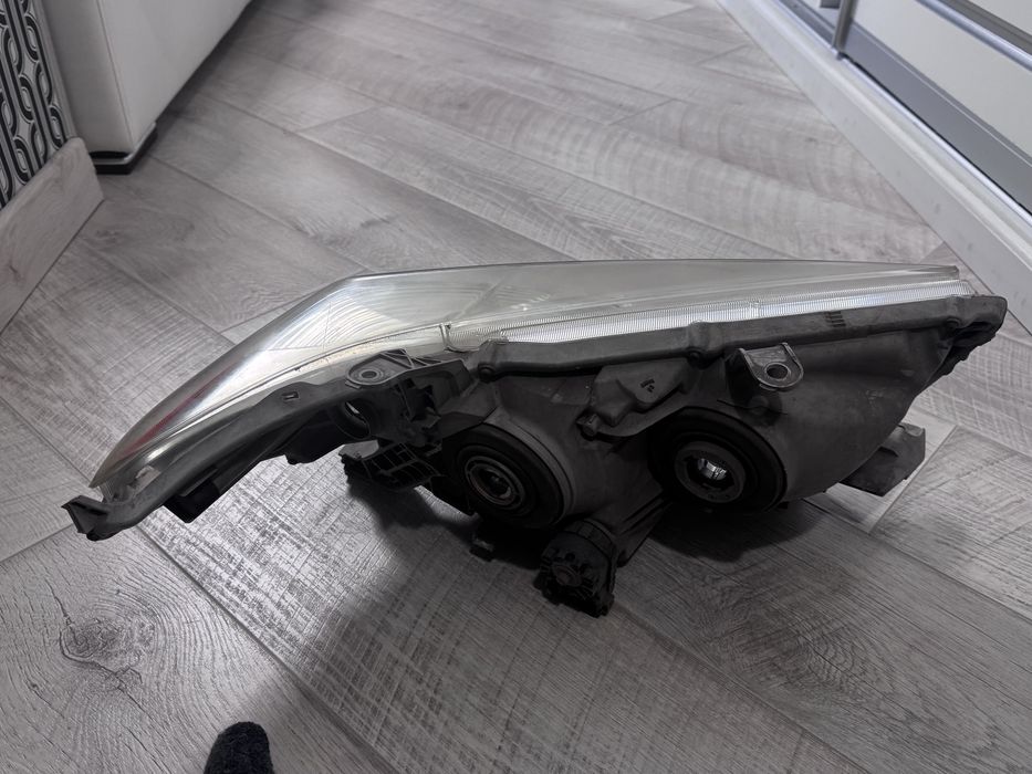 Водительская фара highlander