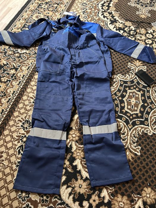 продается спец одежда , размер 46-48 Новый