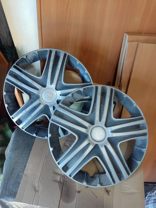 Продам колпаки на Рено 15