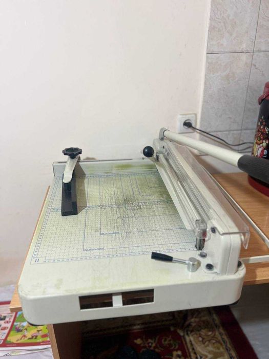 Резак,Гильотина 868 для бумаги