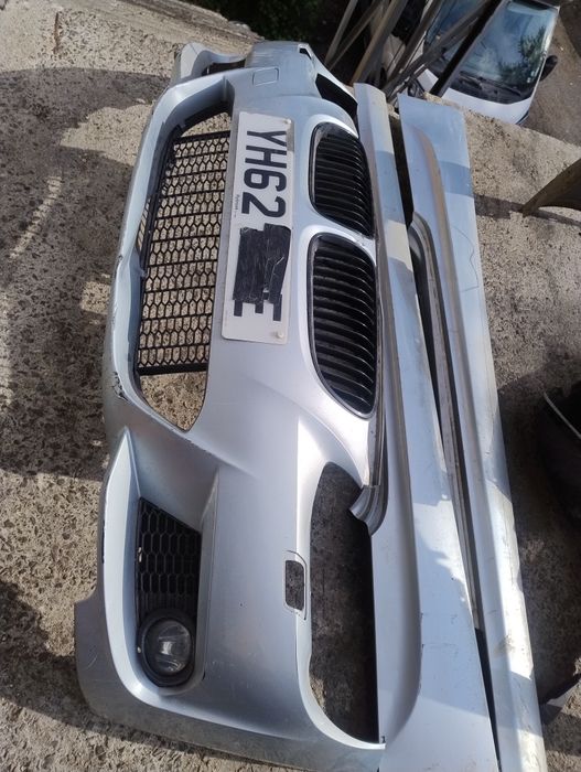 Продаваме фейслифт М пакет от БМВ Е92 335d пълен комплект 
Цена 1400