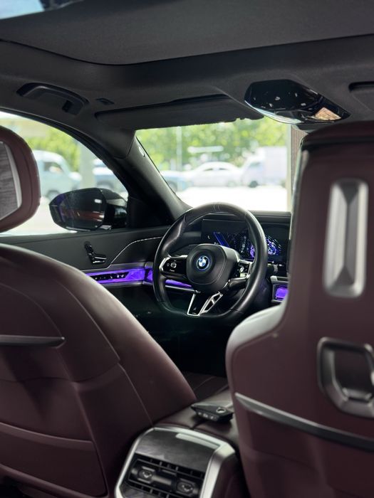 BMW i7 eDrive50 (G70)