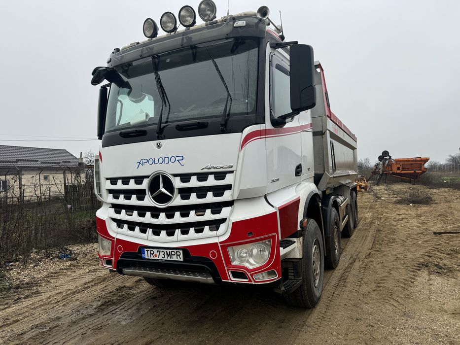 Mercedes Arocs  3251 8x4