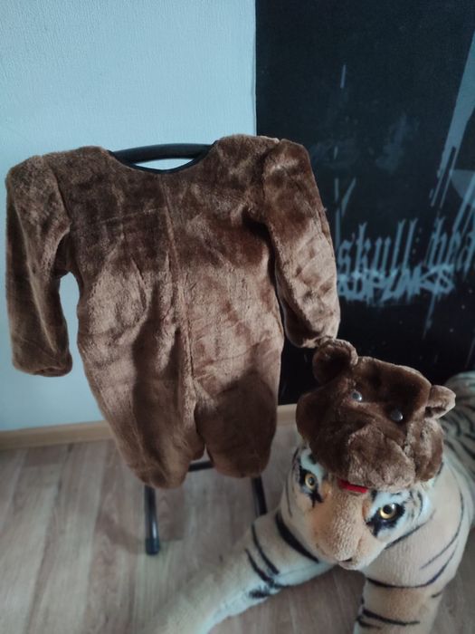 Костюм медведь ,заяц,дед мороз