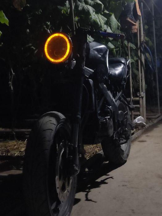 Мотоцикл хонда сбр 250р