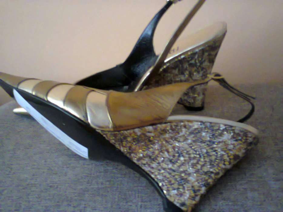 Pantofi superbi din piele marimea 37