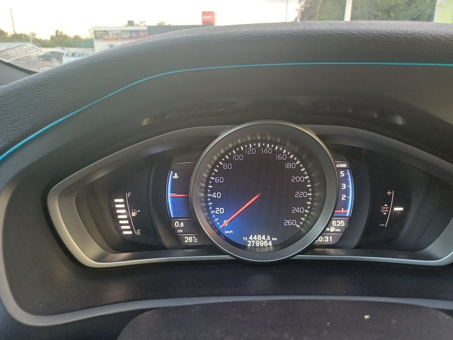 Vând VOLVO V40 in stare foarte buna