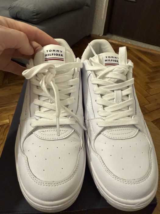 Adidasi Tommy Hilfiger