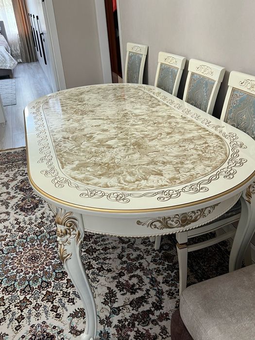 СРОЧНООО Продается стол для гостиной 98*250