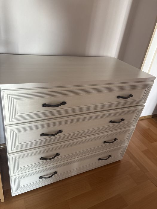 Продам спальный гарнитур