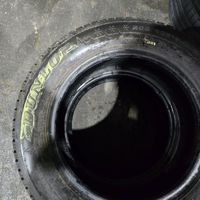 2x 205/60/16 M+S DUNLOP 2018 Stare excelentă