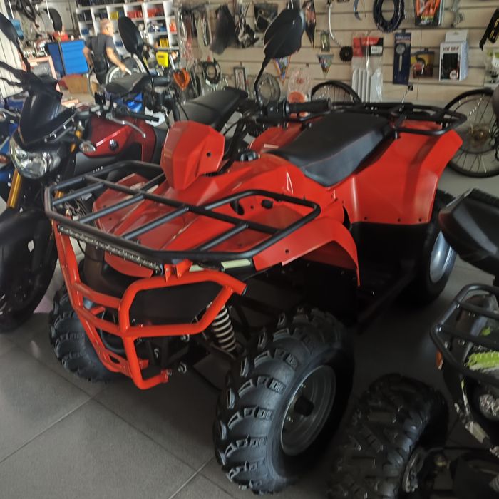 Квадроциклы   бензиновые.