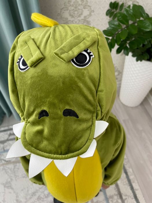 Новогодний костюм крокодил