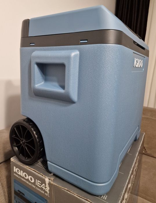 Lada frigorifica IGLOO IE42 42L 12V/230V | Desigilata pentru proba