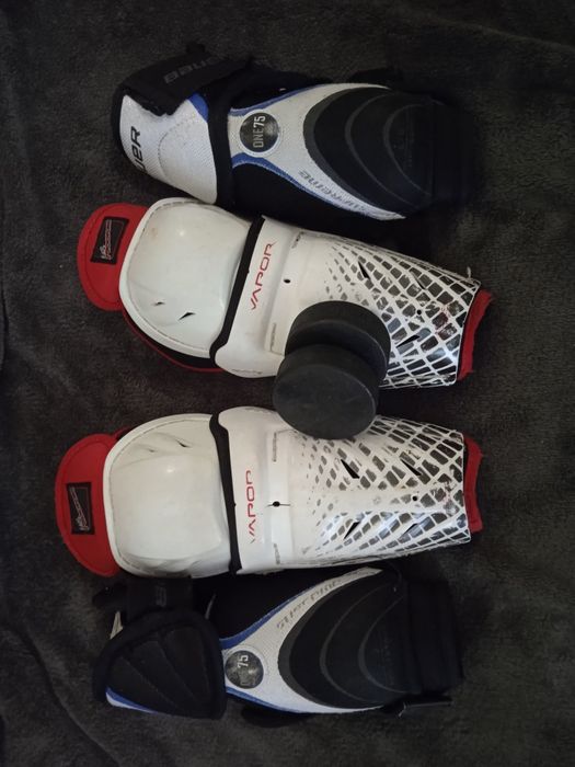 Продам коньки хоккейные