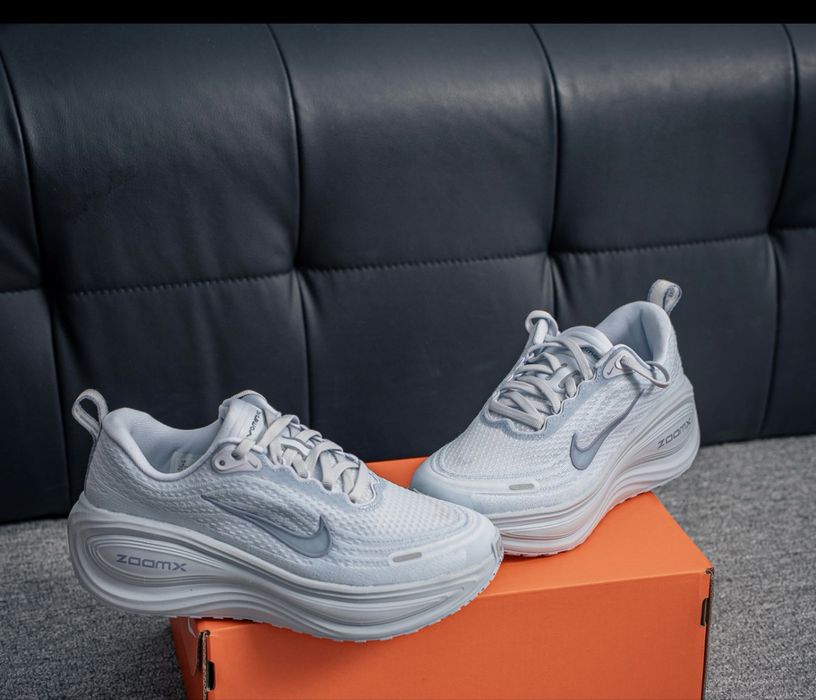 Nike Vomero Plus