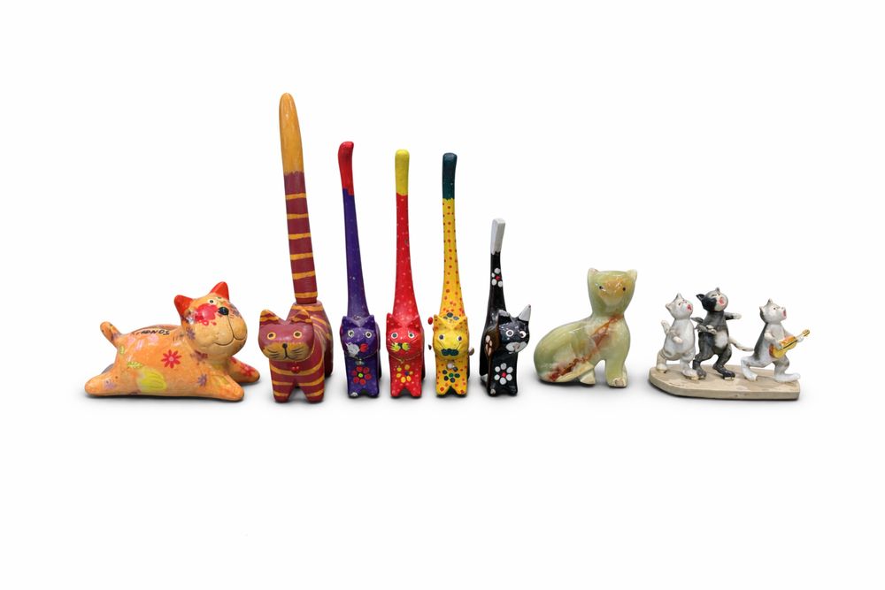 Коллекция декоративных кошек