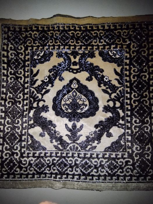 Bu xamilioni duxoba yostiq