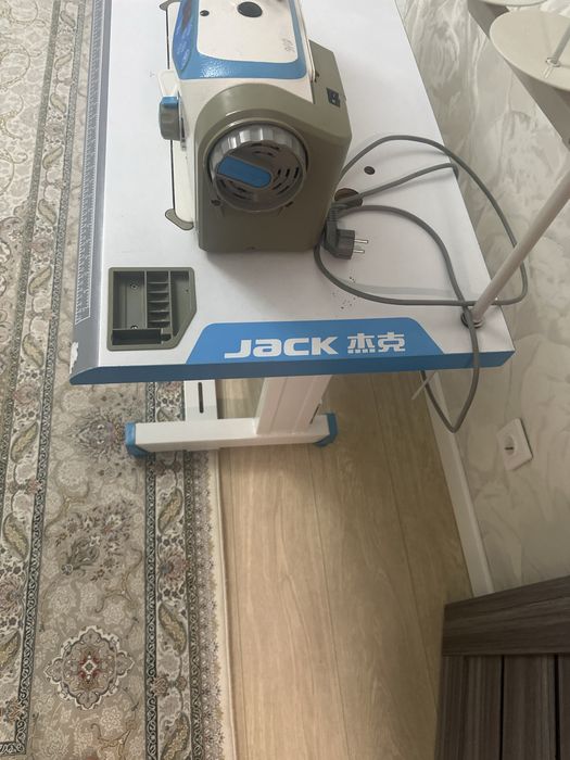 Швейные машина JACS A4