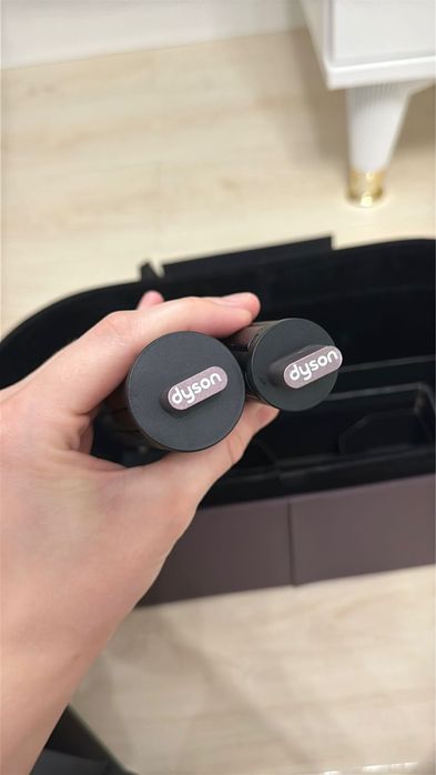 Продам Dyson Дайсон новый